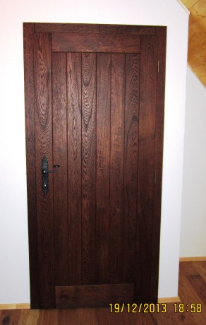 Interiérové dvere dub masív kartáčovaný.